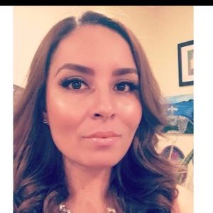 Meet your Posher, Cristina